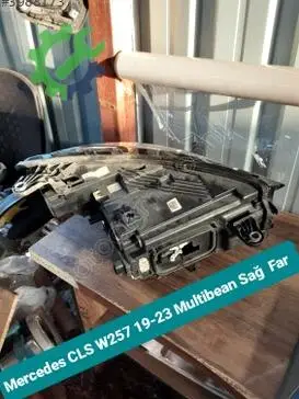 Mercedes-Benz CLS Sağ Ön Far 19-23 çıkma parça