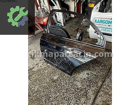 Mercedes-Benz E Serisi Sol Arka Kapı çıkma parça