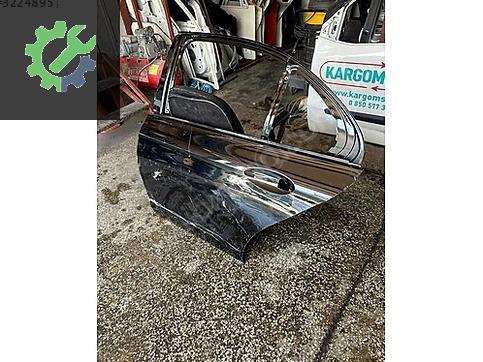 Mercedes-Benz E Serisi Sol Arka Kapı çıkma parça