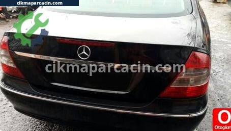 Mercedes-Benz 220 Bagaj çıkma parça