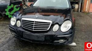 Mercedes E 220 ön tampon orjinal çıkma