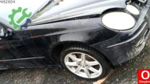 Mercedes E 220 sağ ön çamurluk orjinal çıkma
