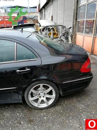 Mercedes-Benz 220 Sol Arka Çamurluk çıkma parça