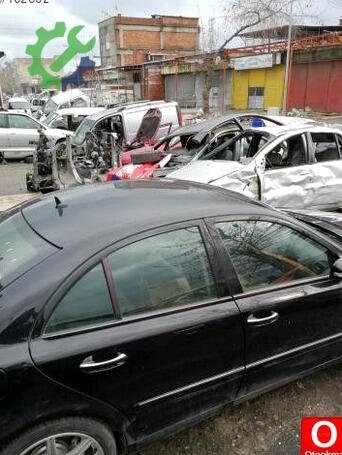 Mercedes-Benz 220 Tavan Çıtası çıkma parça