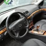 Mercedes E 220 torpido göğüs orjinal çıkma