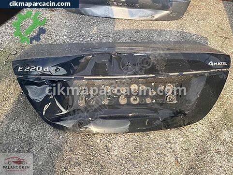 Mercedes-Benz E Serisi Bagaj Kapağı çıkma parça