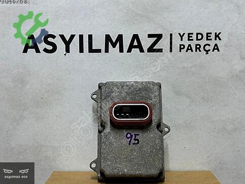 Mercedes-Benz E Serisi Far Beyni 5DF008279-00 çıkma parça