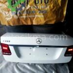 Mercedes E-W212 Makyajlı Bagaj kapağı beyaz hatasız orjnal