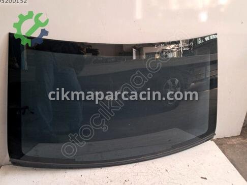 Mercedes-Benz 250 Arka Cam çıkma parça