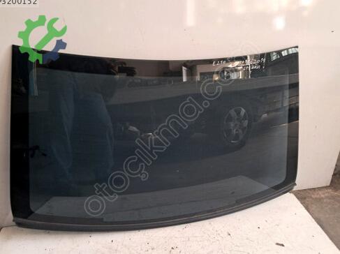 Mercedes-Benz 250 Arka Cam çıkma parça
