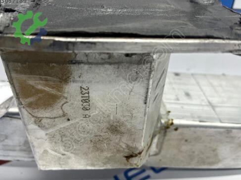 Mercedes-Benz EQS Arka Tampon Demiri A2976106000-010 çıkma parça