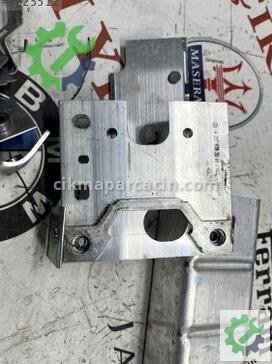 Mercedes-Benz EQS Tampon Demiri A2956205701 çıkma parça