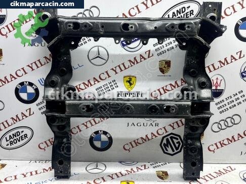 Mercedes-Benz EQS Travers çıkma parça