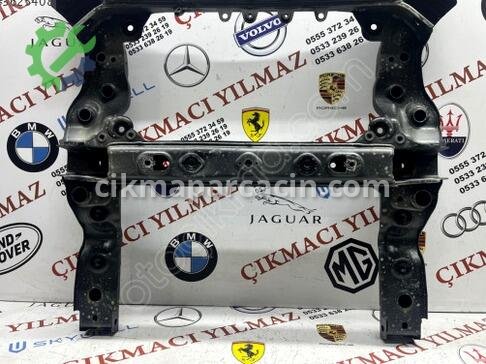 Mercedes-Benz EQS Travers çıkma parça