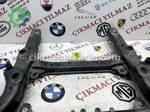 Mercedes-Benz EQS Travers çıkma parça