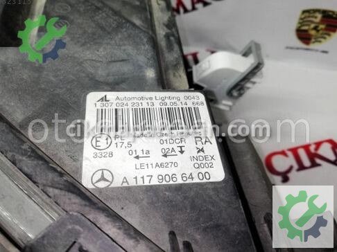 Mercedes-Benz CLA Sağ Ön Far çıkma parça
