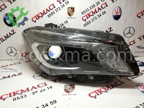 Mercedes-Benz CLA Sağ Ön Far çıkma parça
