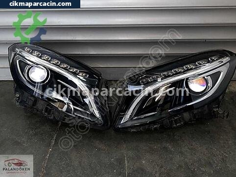 Mercedes-Benz GLA Sağ Ön Far çıkma parça