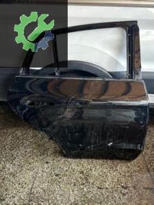Mercedes GLE  sağ arka kapı
