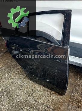 Mercedes-Benz GLE Sağ Arka Kapı çıkma parça