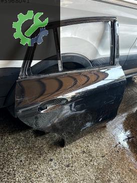 Mercedes-Benz GLE Sağ Arka Kapı çıkma parça