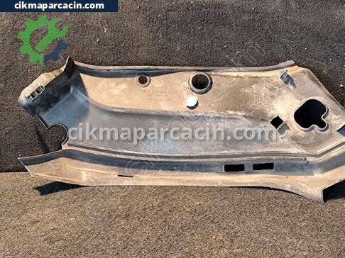 Mercedes-Benz GLK Cam Önü Izgarası çıkma parça