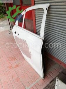 Mercedes kapı sağ arka c class w205 çıkma yedek parça