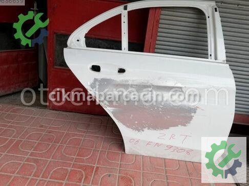 Mercedes-Benz C Serisi Sağ Arka Kapı çıkma parça