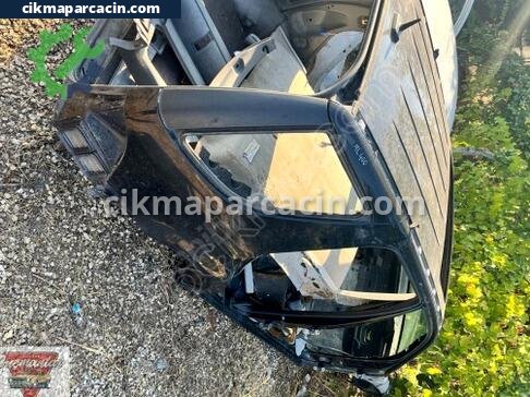 Mercedes-Benz ML Sol Arka Çamurluk çıkma parça