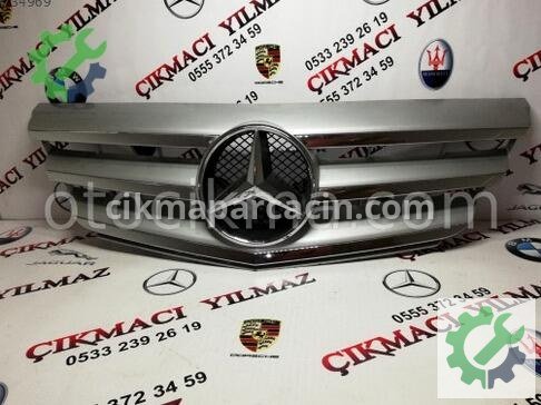 Mercedes-Benz E Serisi Ön Panjur çıkma parça