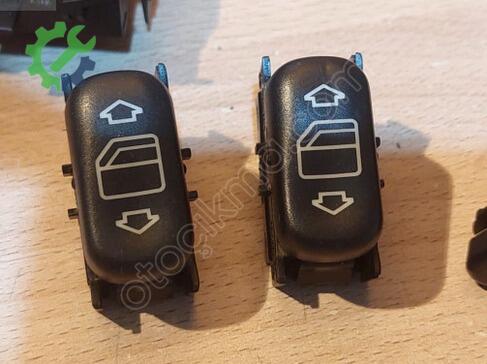 Mercedes-Benz A Serisi Cam Düğmesi çıkma parça