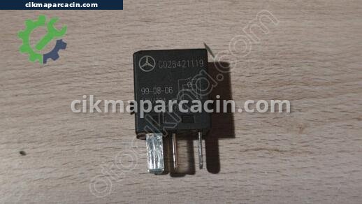 Mercedes-Benz A Serisi Röle çıkma parça