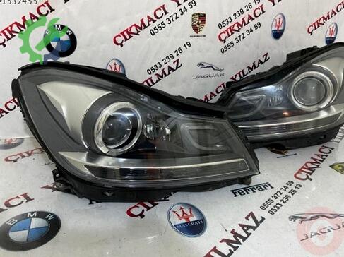 Mercedes-Benz C Serisi Sağ Ön Far çıkma parça