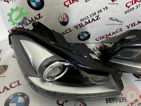 Mercedes-Benz C Serisi Sağ Ön Far çıkma parça