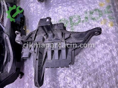 Mercedes-Benz CLS Sigorta Kutusu A2135403439 çıkma parça