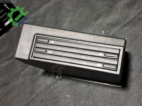 Mercedes-Benz SLK CD Oynatıcı çıkma parça