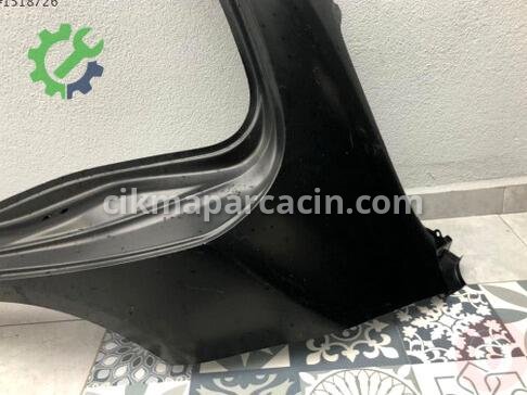 Mercedes-Benz C Serisi Sol Arka Çamurluk W2056370515 çıkma parça