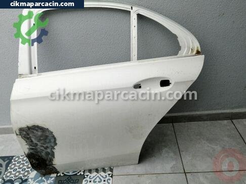 Mercedes-Benz E Serisi Sol Arka Kapı çıkma parça