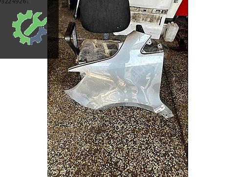 Mercedes-Benz Sprinter Sağ Ön Çamurluk çıkma parça
