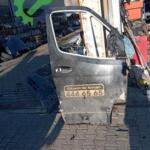 Mercedes Sprinter sağ ön kapı