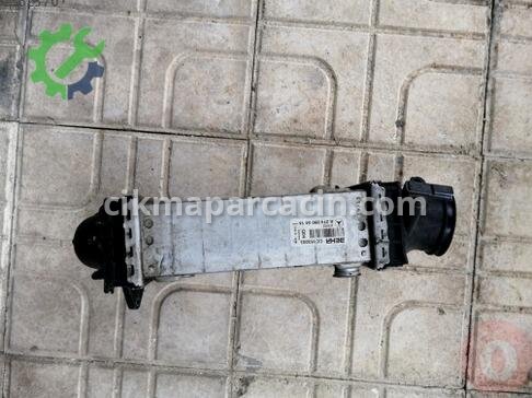 Mercedes-Benz C Serisi Turbo Radyatörü A2940900414 çıkma parça