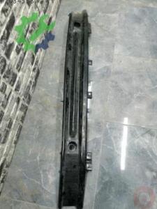 Mercedes Vito ön tampon demiri çıkma yedek parça