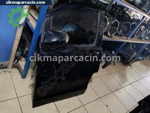 Mercedes-Benz Vito Sol Ön Kapı çıkma parça