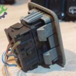 Çıkma Orijinal Cam Düğme Çerçevesi Mercedes-Benz EQC