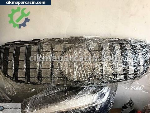 Mercedes-Benz CLA Ön Panjur çıkma parça