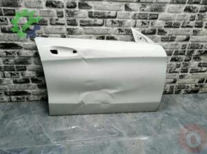 Mercedes w117 sağ ön kapı w 117 cla çıkma parça
