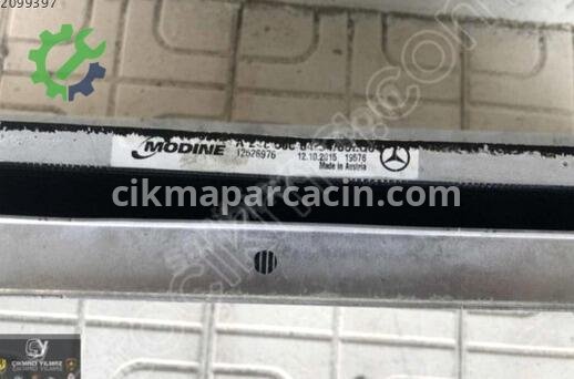 Mercedes-Benz CLA Su Radyatörü çıkma parça