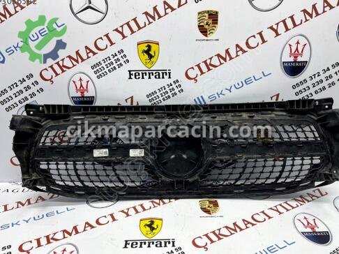Mercedes-Benz CLA Ön Panjur çıkma parça