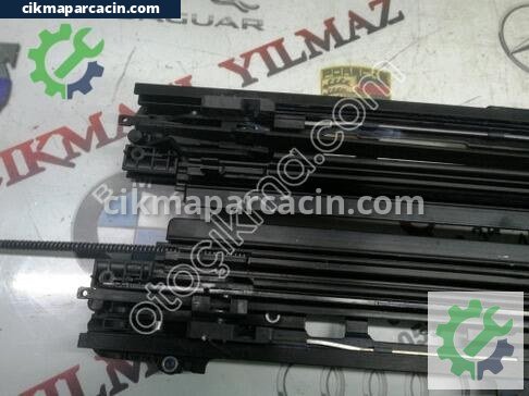 Mercedes-Benz CLA Sunroof çıkma parça