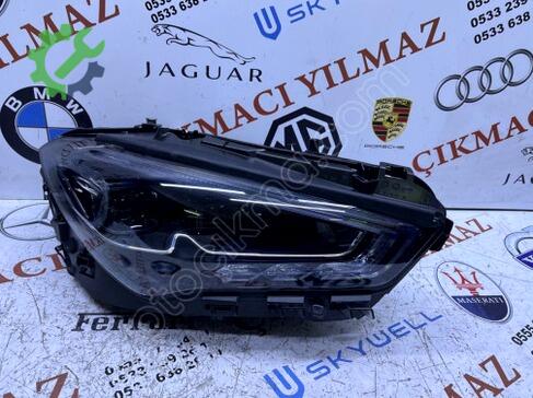 Mercedes-Benz CLA Sağ Ön Far çıkma parça